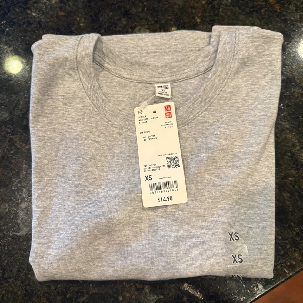 Uniqlo Women's mini Short Sleeve T-shirt Sz XS Grey - Picture 2 of 2